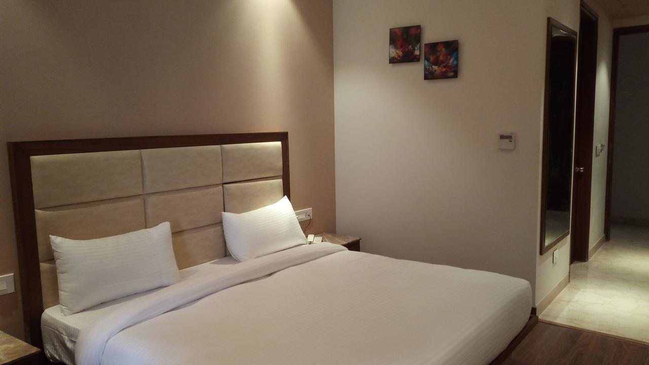 Maple Grand Hotel Agra  Exterior foto