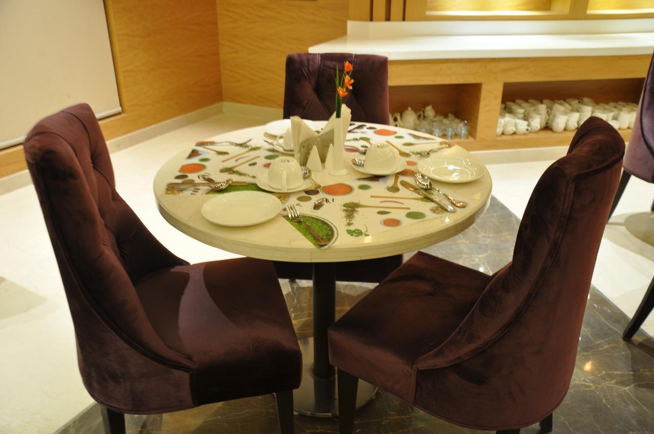 Maple Grand Hotel Agra  Exterior foto