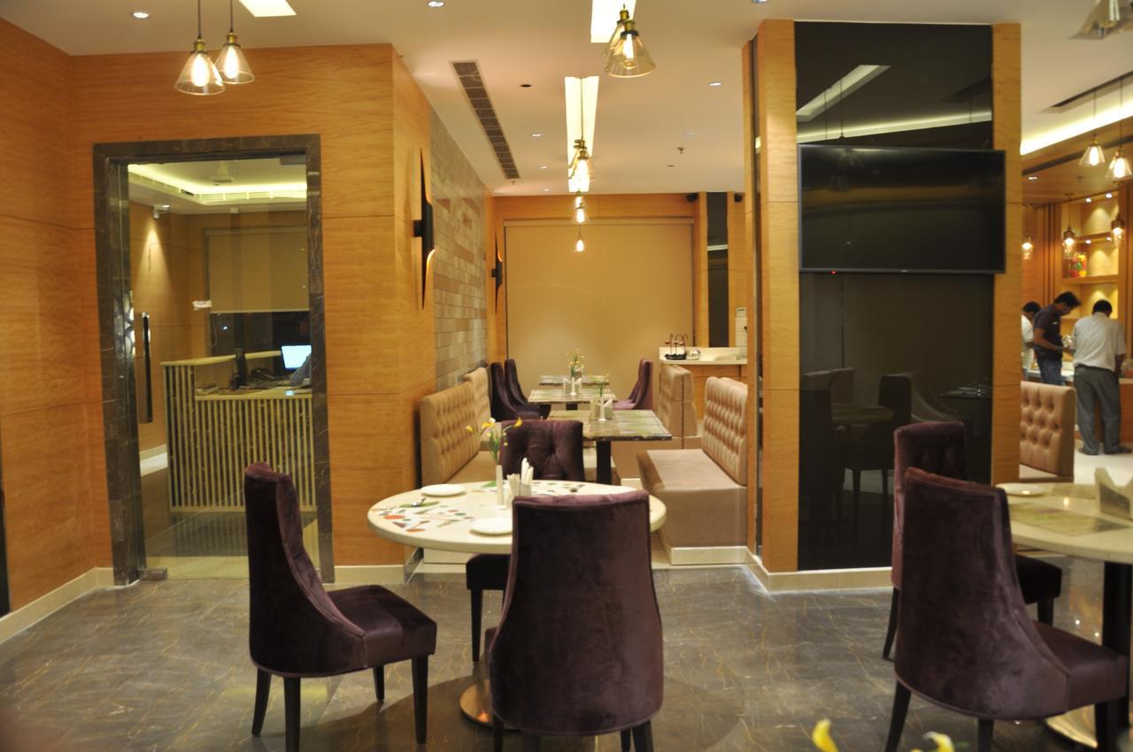 Maple Grand Hotel Agra  Exterior foto