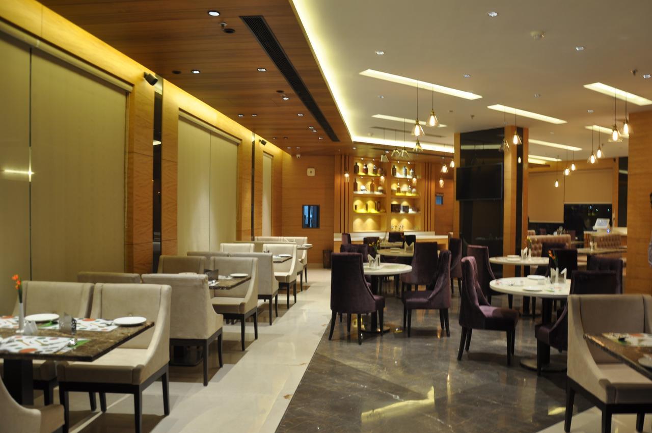 Maple Grand Hotel Agra  Exterior foto