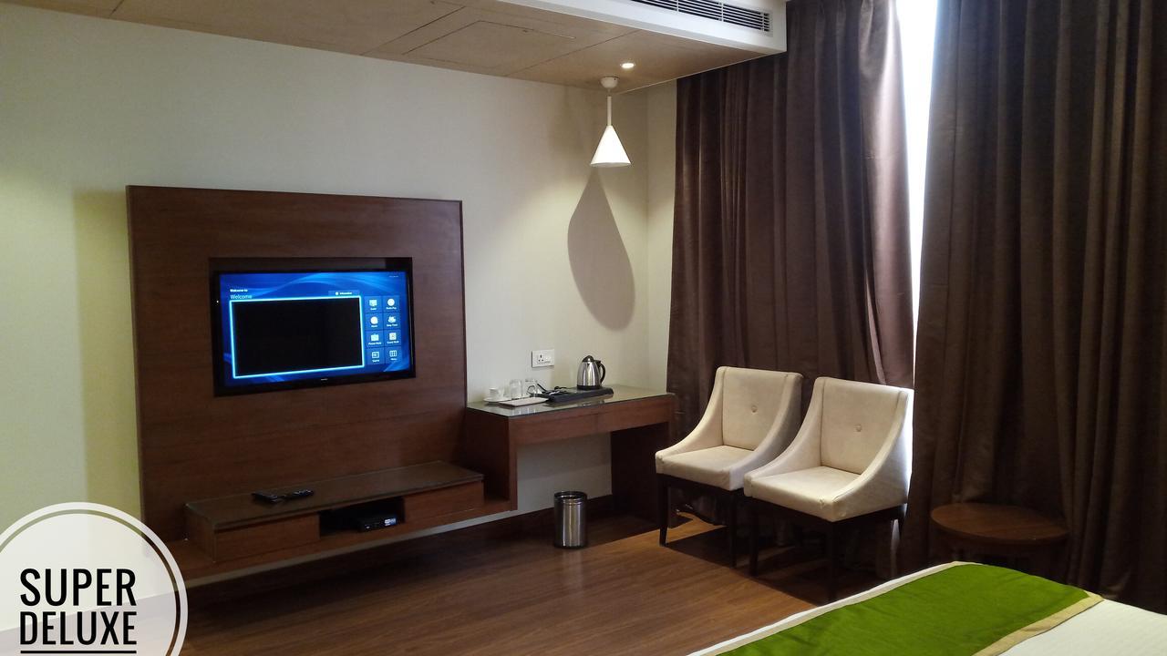 Maple Grand Hotel Agra  Exterior foto