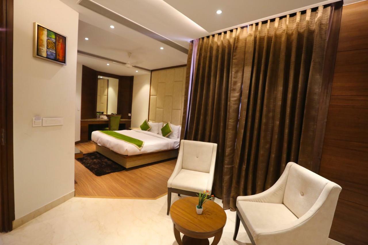 Maple Grand Hotel Agra  Exterior foto
