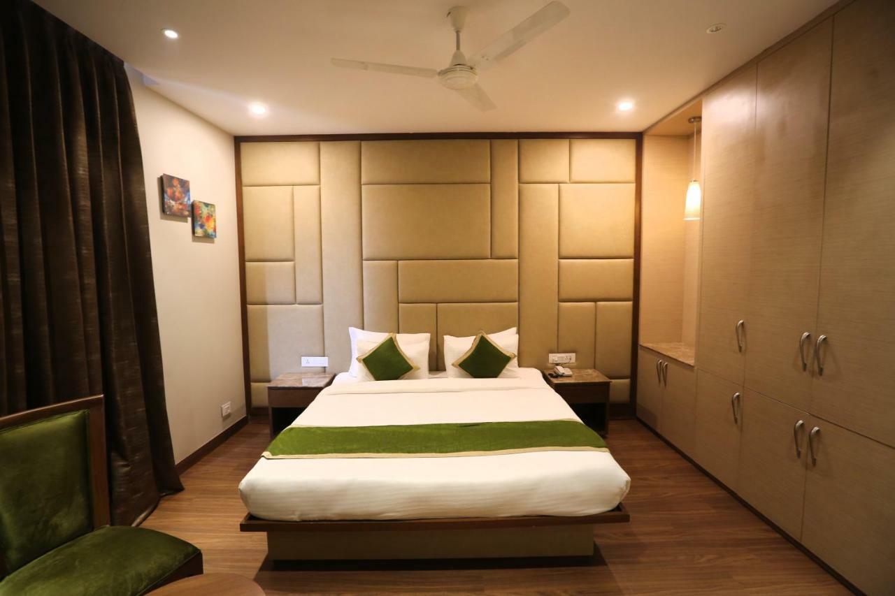 Maple Grand Hotel Agra  Exterior foto