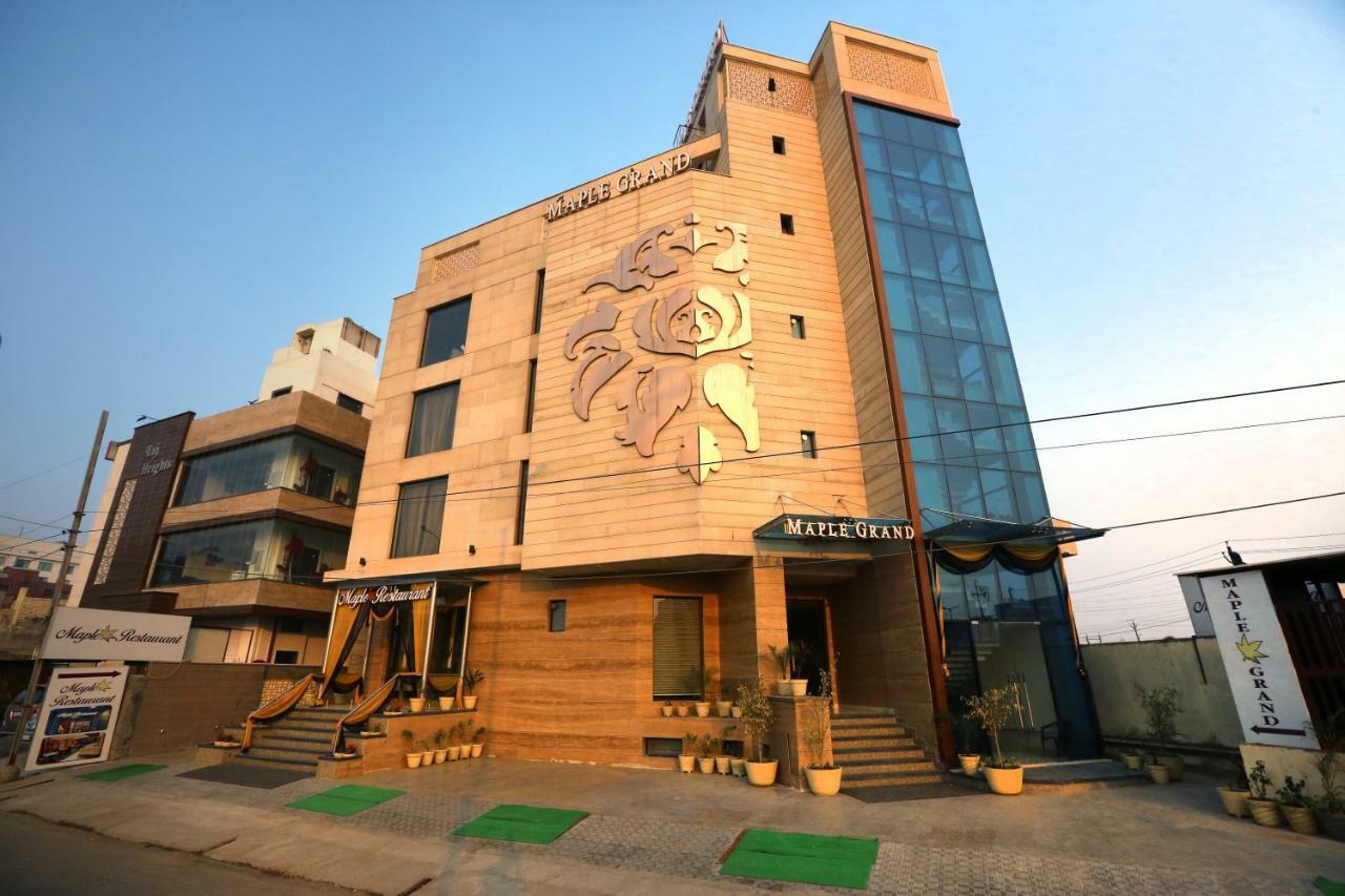 Maple Grand Hotel Agra  Exterior foto