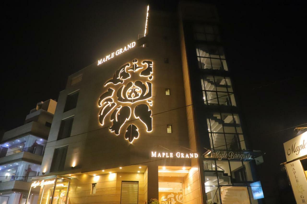 Maple Grand Hotel Agra  Exterior foto