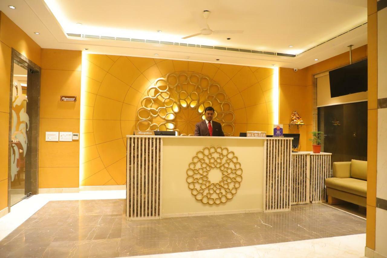 Maple Grand Hotel Agra  Exterior foto