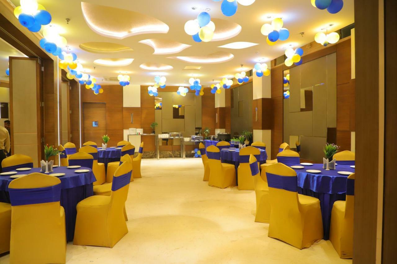 Maple Grand Hotel Agra  Exterior foto