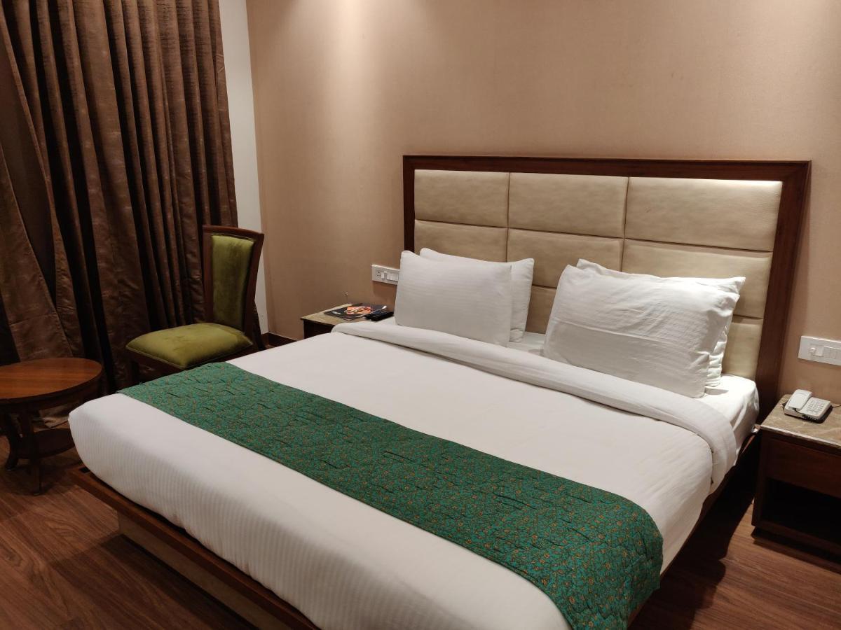 Maple Grand Hotel Agra  Exterior foto